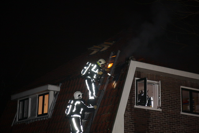 2008/334/2008-12-01 Binnenbrand HM Dijklaan Badhoevedorp 02.jpg